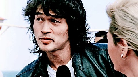 Почему на Украине ополчились на Булгакова, Высоцкого, Цоя?