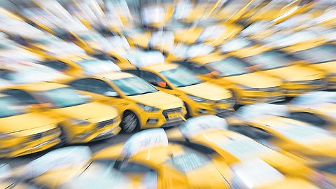 Автозаводы ловят такси